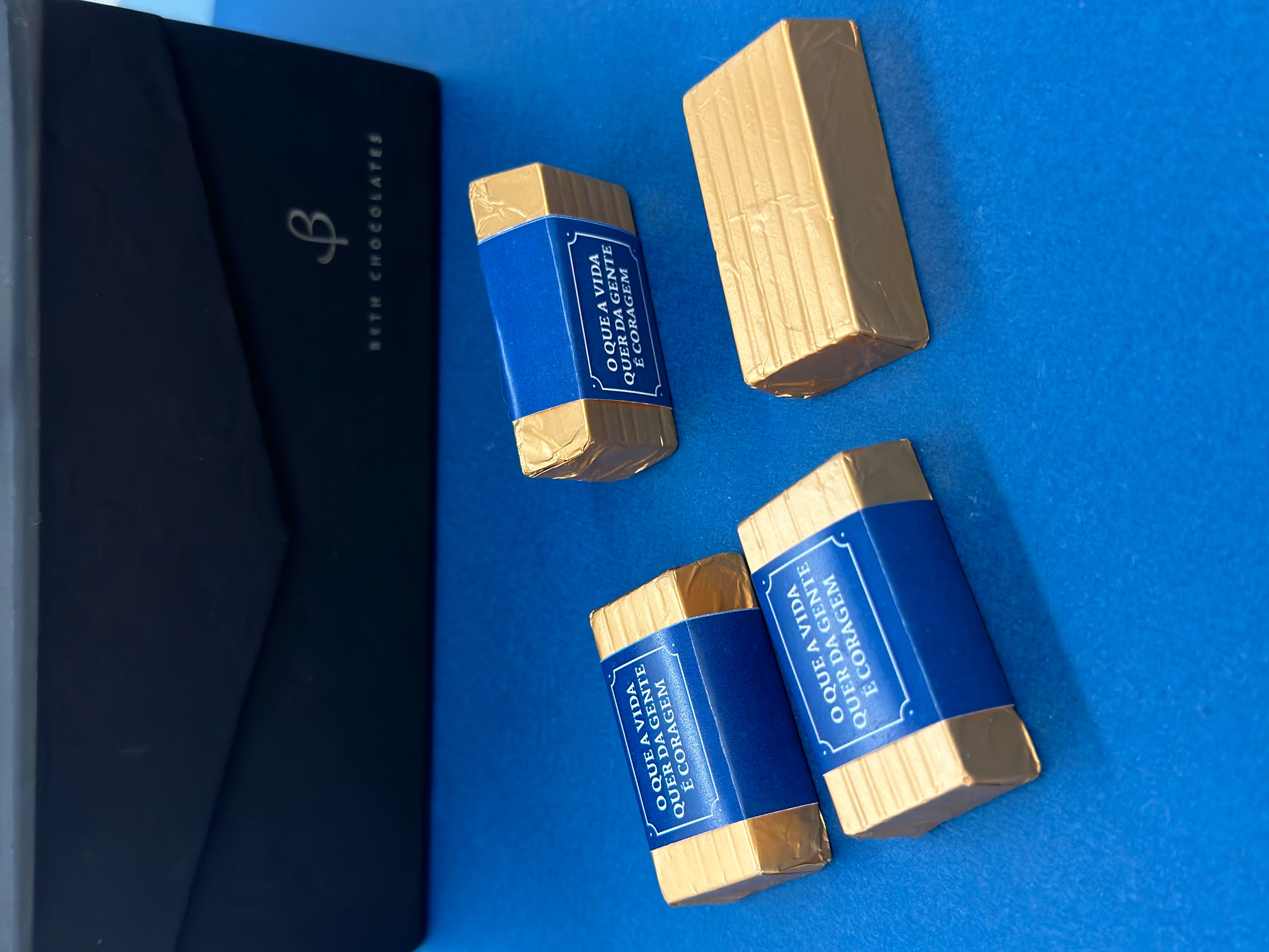 TABLETE BIS CANELADO 